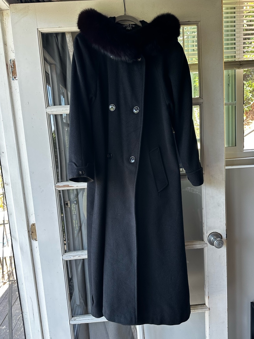 Searle Blatt Studio, Bergdorf Goodman, Long Black Cashmere Coat W Size 4 USA